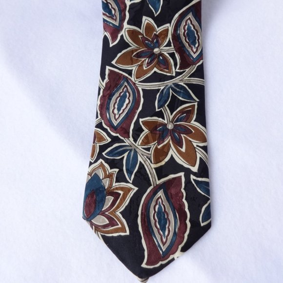 Boston Traders Tie Black Blue 90s Paisley Flowers - Picture 1 of 5